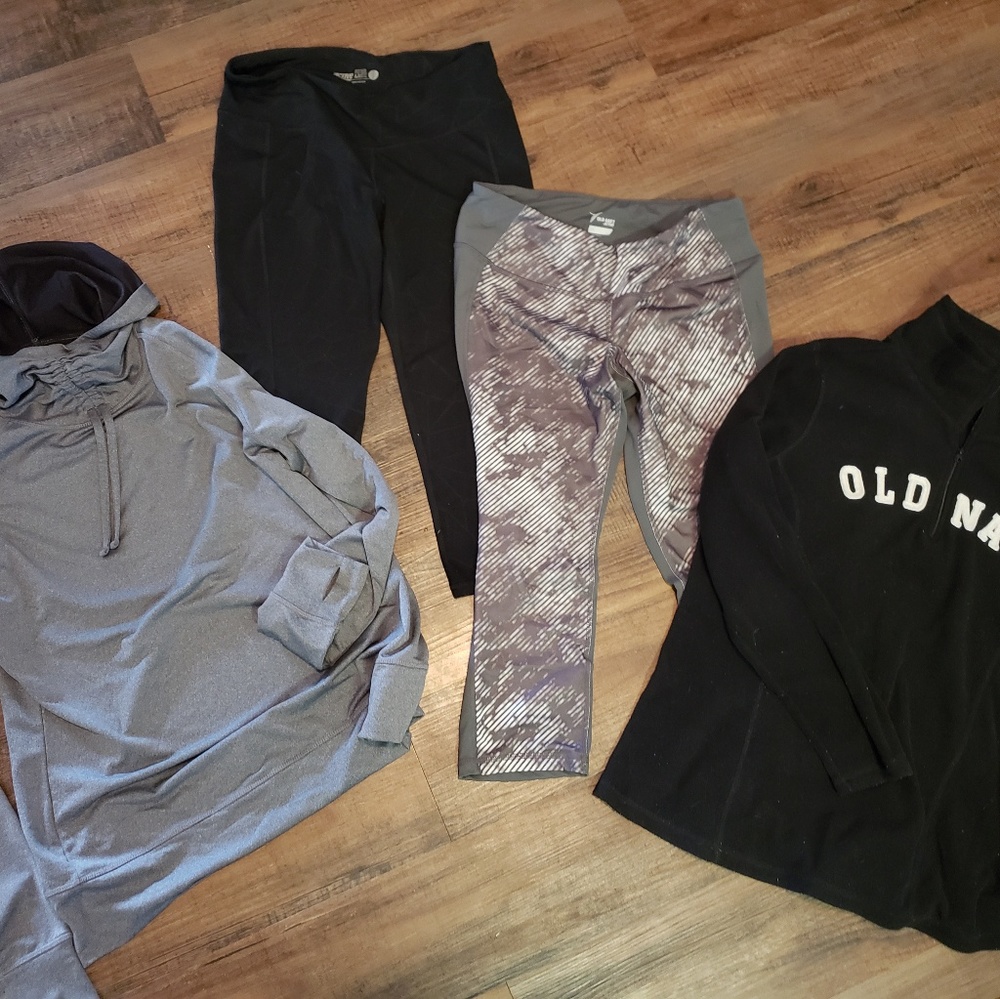 Gray Black Old Navy Active Gear